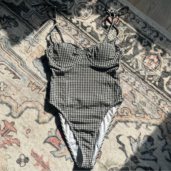 NWOT Forever 21 Black and White Gingham One Piece Swimsuit - Picture 1 of 11